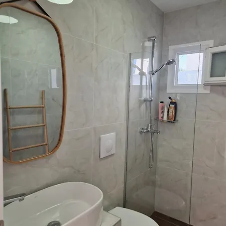 Luxury Sani A2 *