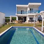 Luxury Sani A2 * קסנדריה