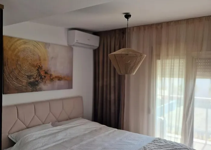 Luxury Sani A2 卡桑德里亚